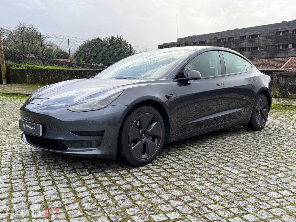 Tesla Model 3 Standard Range Plus RWD