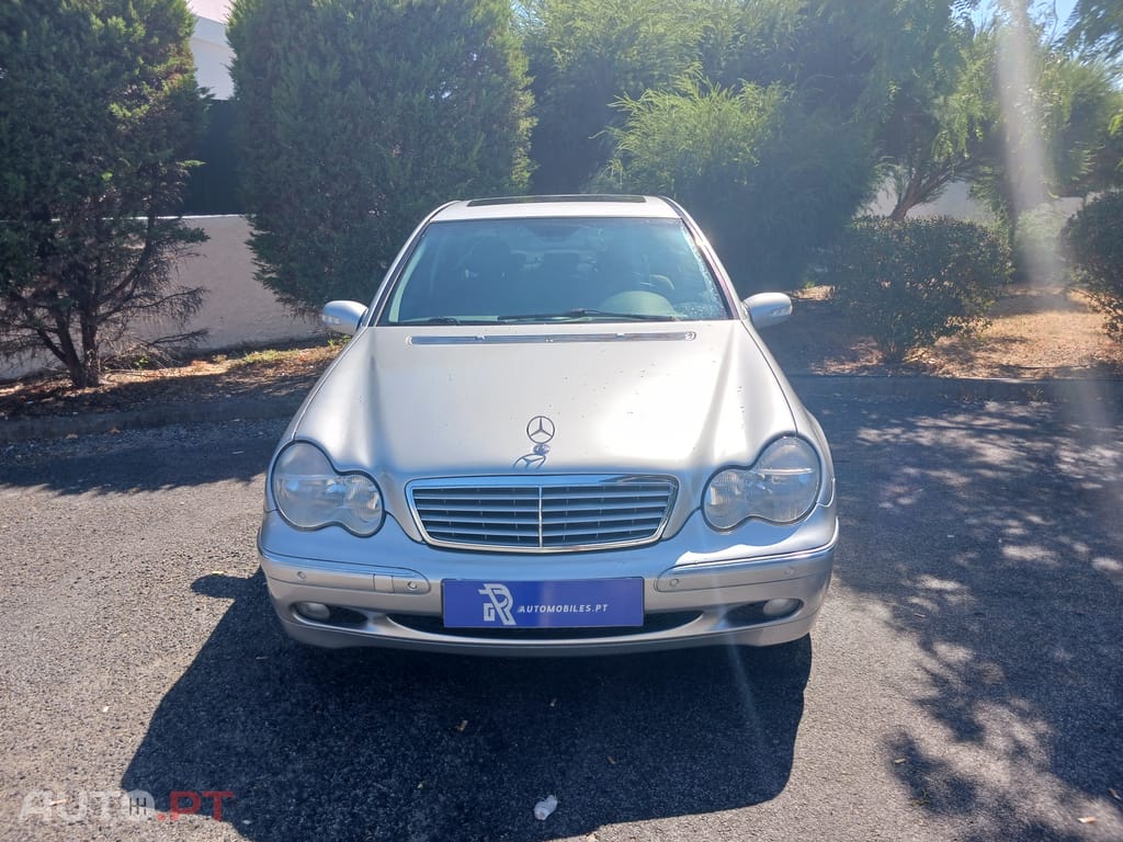 Mercedes-Benz C 220 CDI Elegance  W203