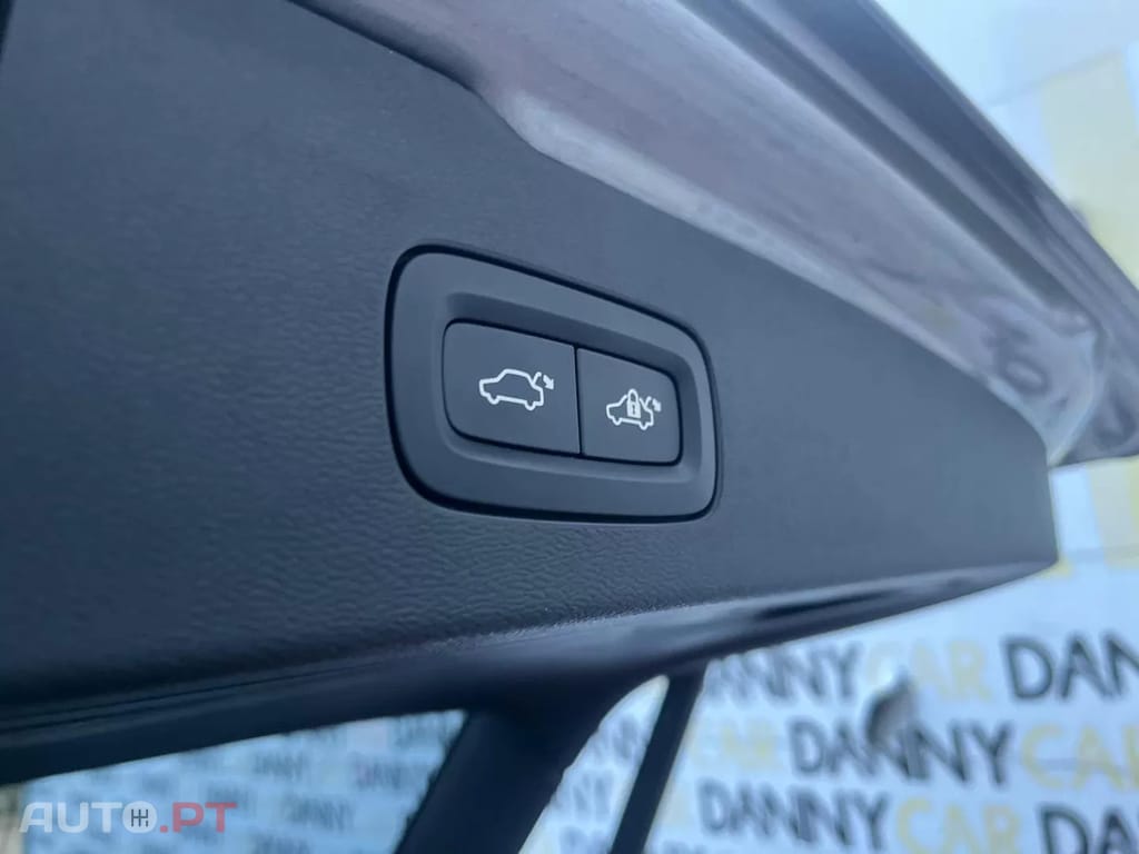 Volvo V60 T8 R-Design Full Extras