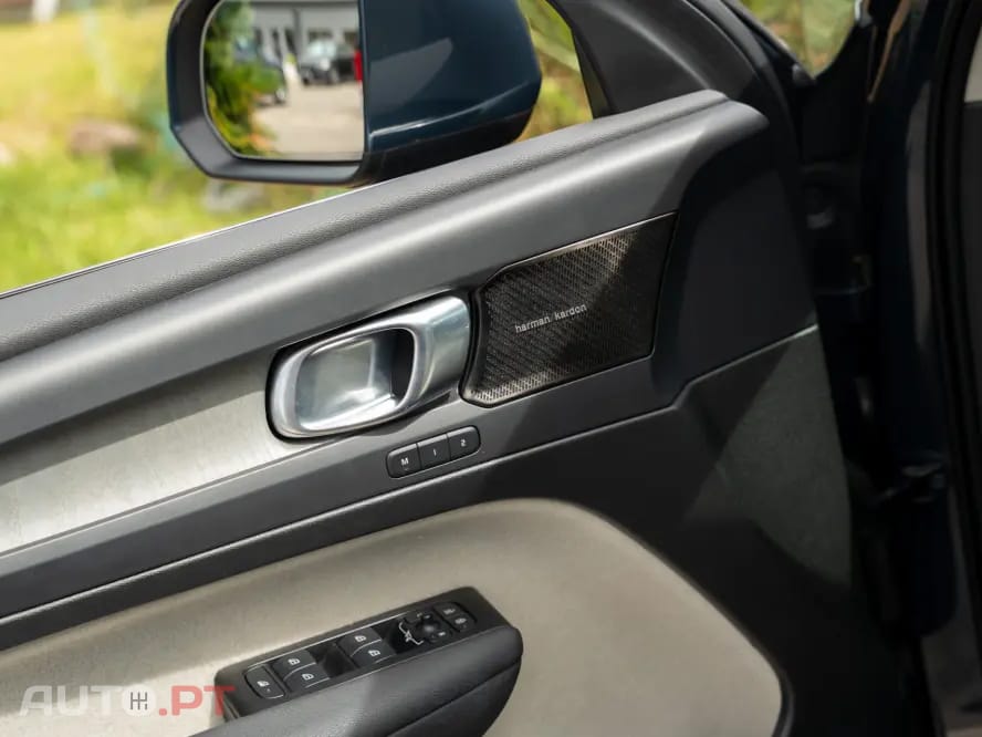 Volvo XC 40 T5 Recharge DKG Inscription — fotografia 15