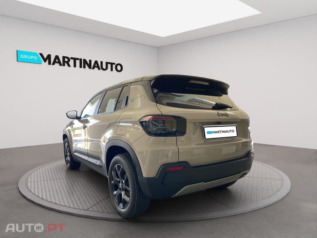 Jeep Avenger 1.2 e-Hybrid Black Edition DCT