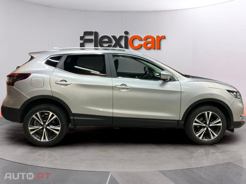 Nissan Qashqai 1.3 DIG-T N-Connecta J18