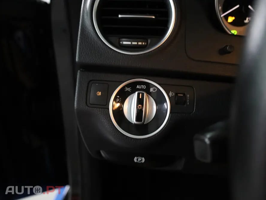 Mercedes-Benz C 220 CDI DPF (BlueEFFICIENCY)