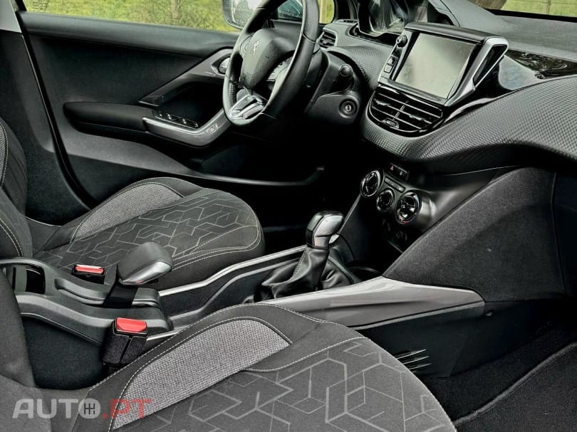 Peugeot 2008 1.6 BlueHDi Style