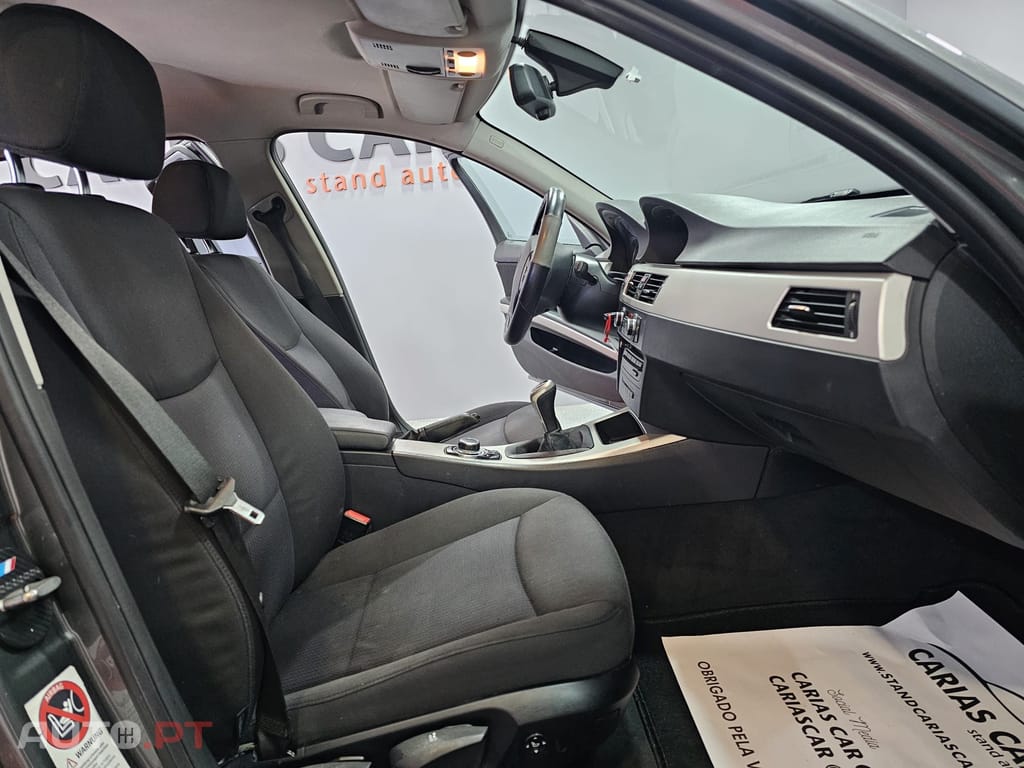 BMW 318 d Touring Line Sport