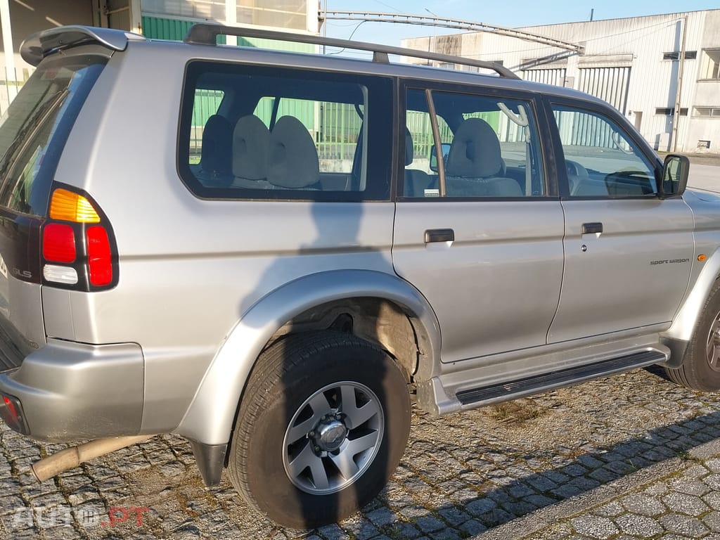 Mitsubishi Pajero Sport 2.5 TD GLS