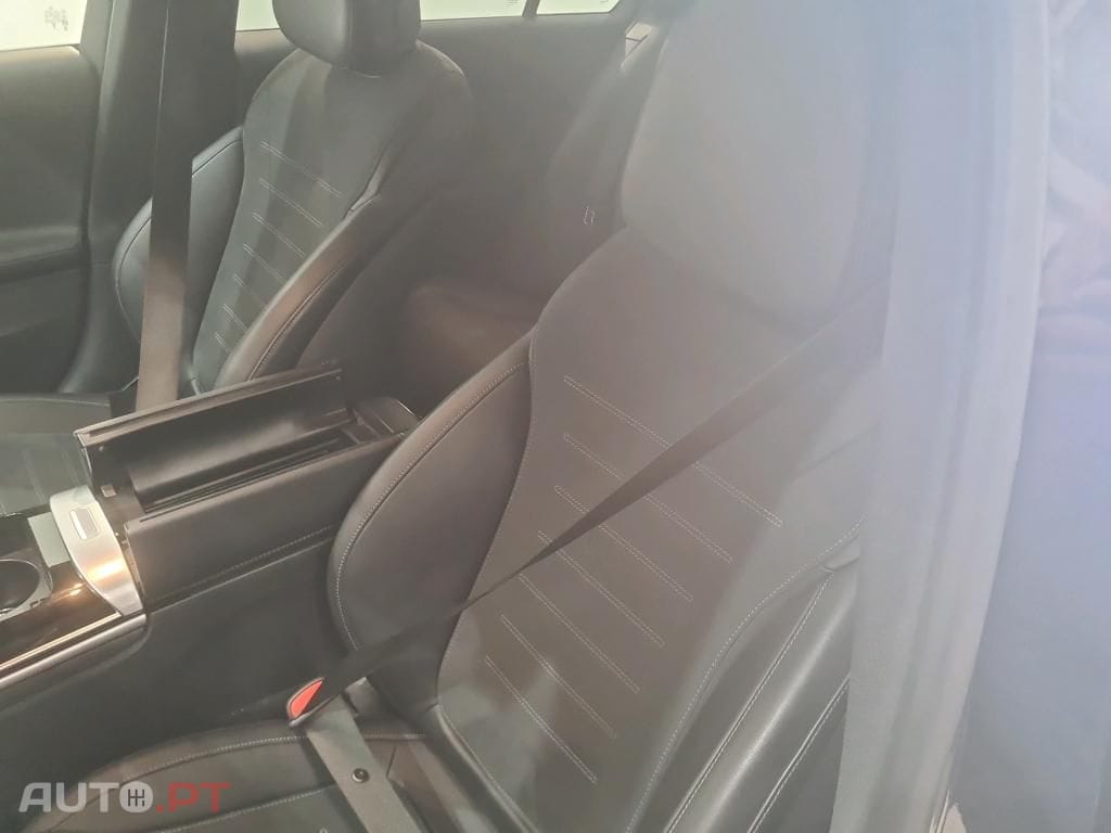 Mercedes-Benz C 300 de AMG Line