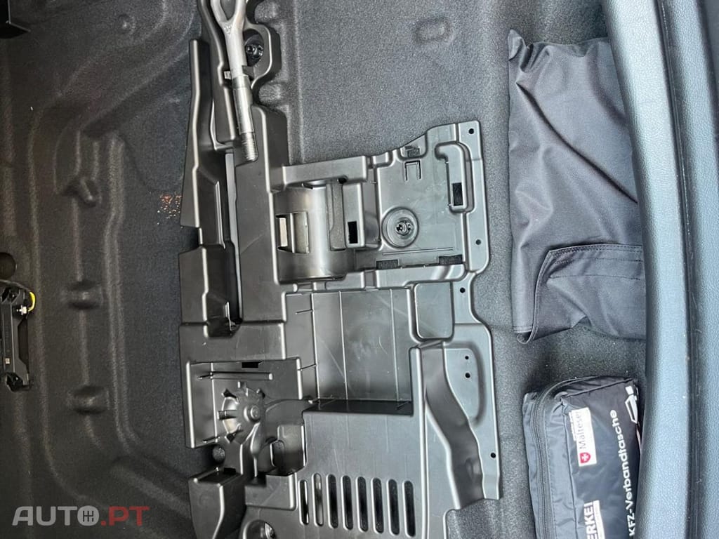 Mercedes-Benz CLA 180 SB DCT 