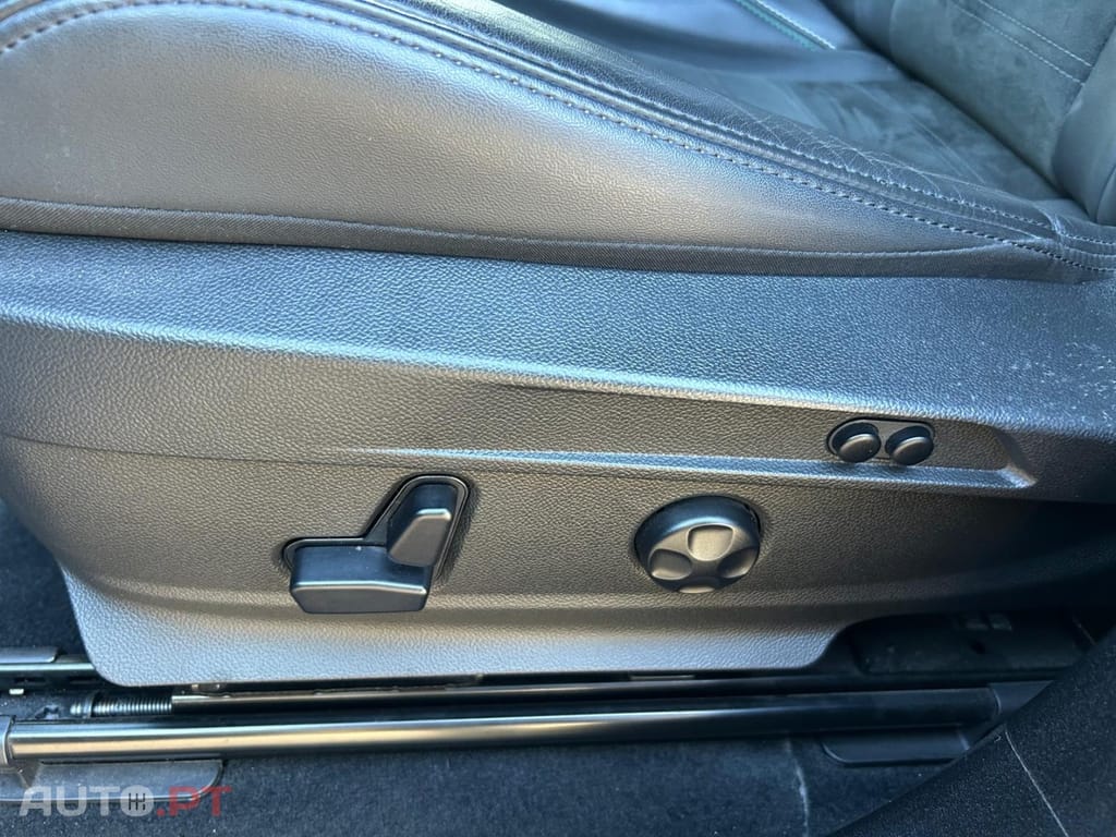 Alfa Romeo Stelvio V6 2.9 Bi-Turbo AT8-Q4 Quadrifoglio