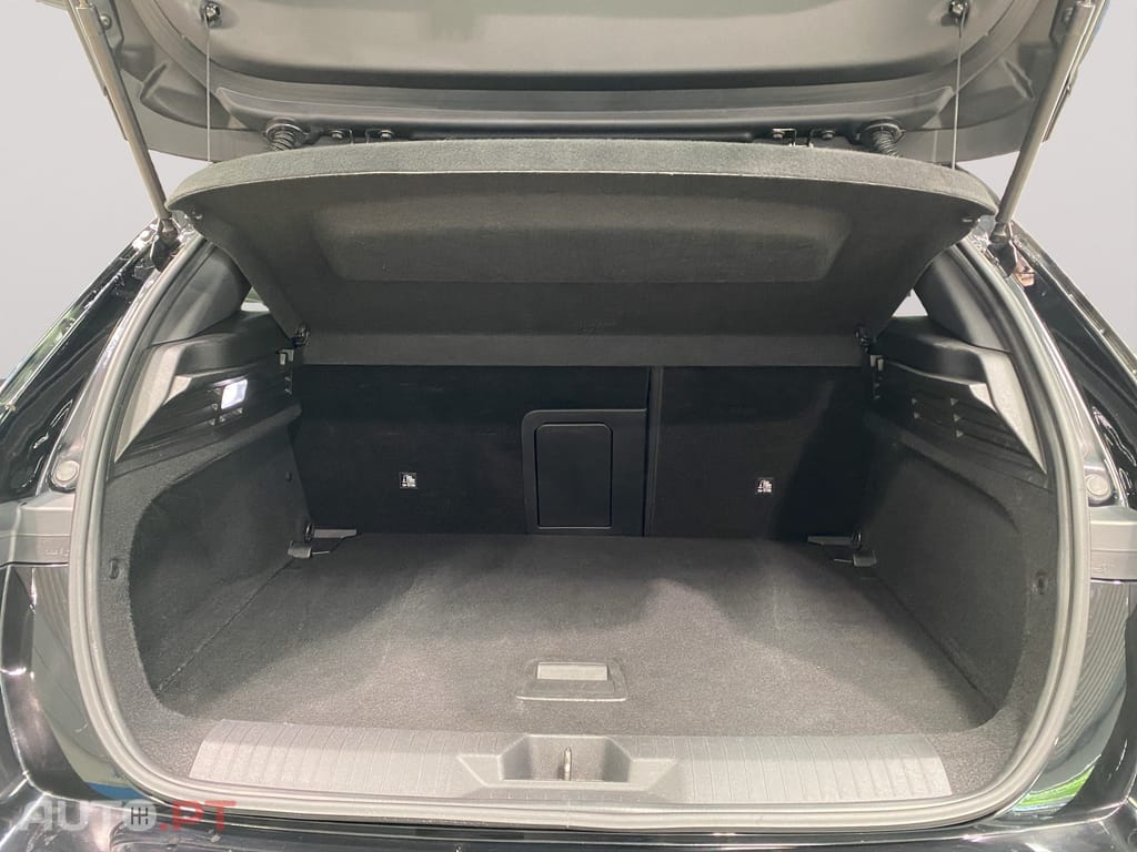 Opel Astra 1.2 T Elegance