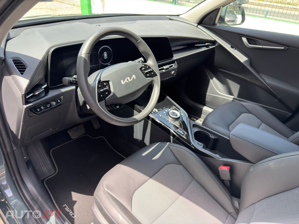 Kia Niro 1.6 GDi HEV Urban