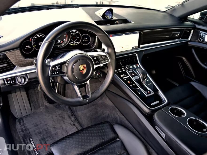 Porsche Panamera 4 E-Hybrid