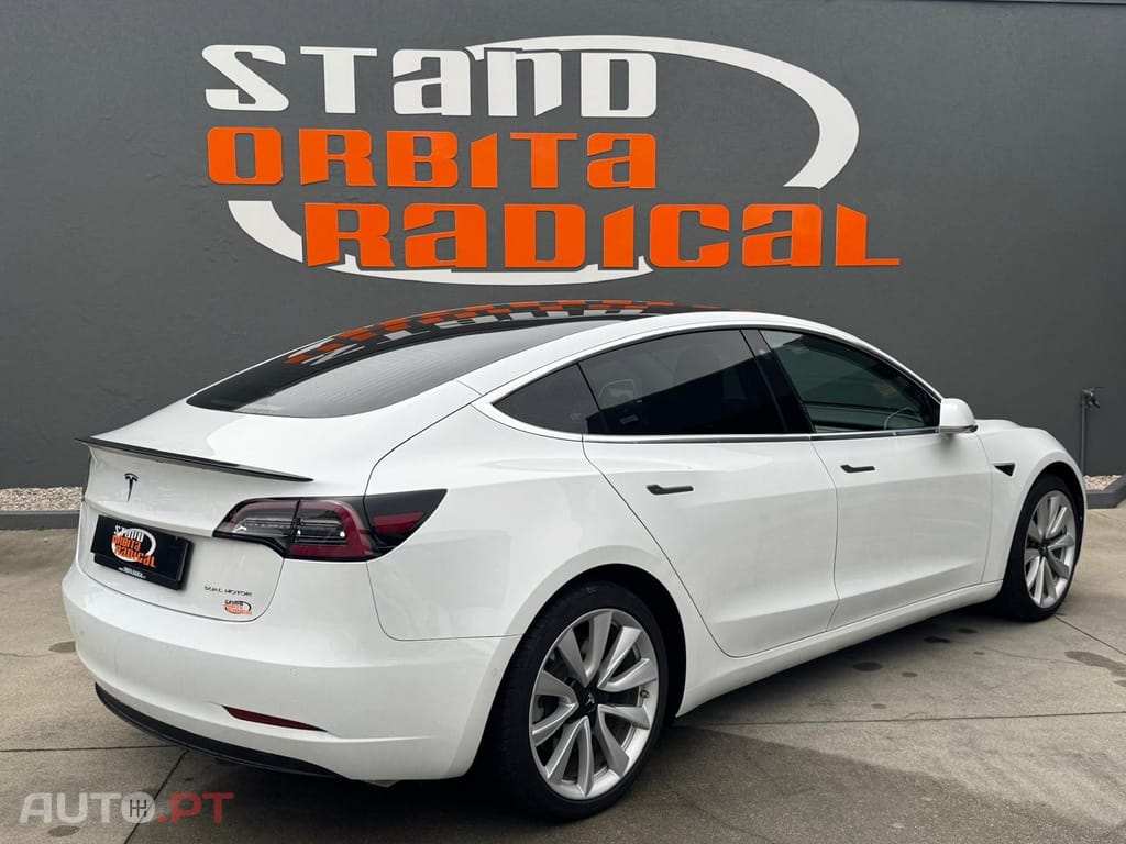 Tesla Model 3 Long-Range Dual Motor AWD