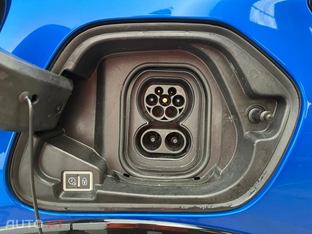 Peugeot E-208 50 kWh GT Line