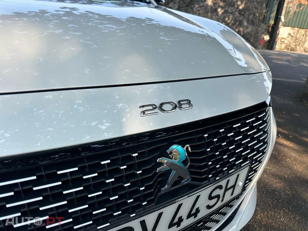 Peugeot E-208 50 kWh GT Pack