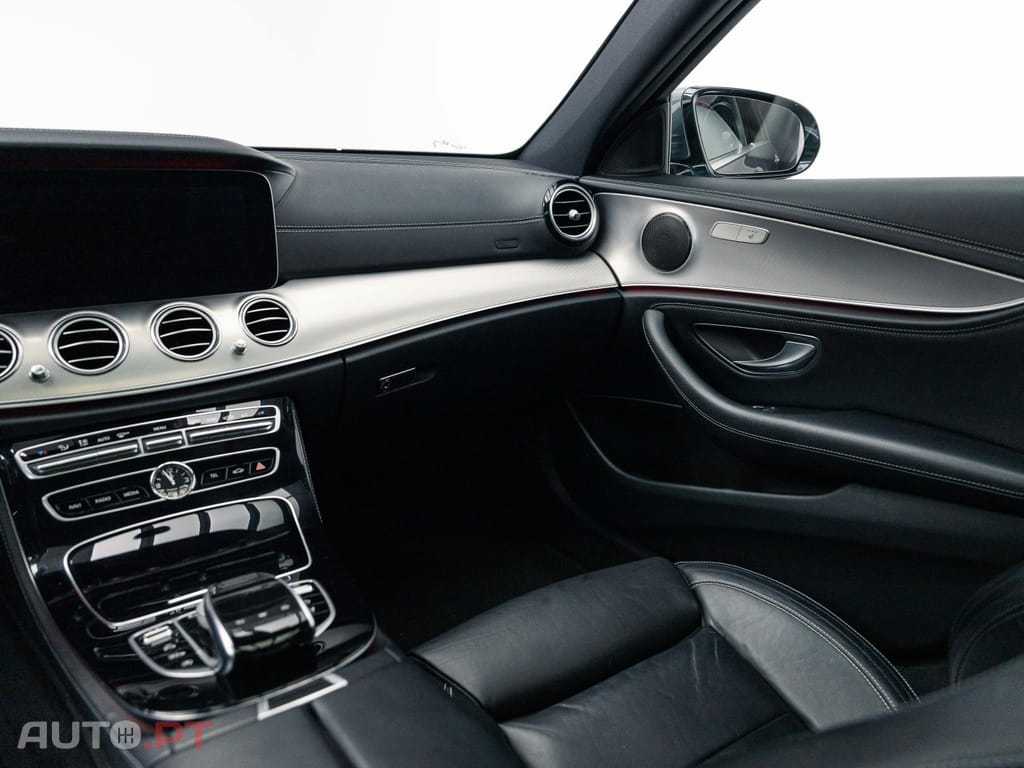 Mercedes-Benz E 220 d AMG Line