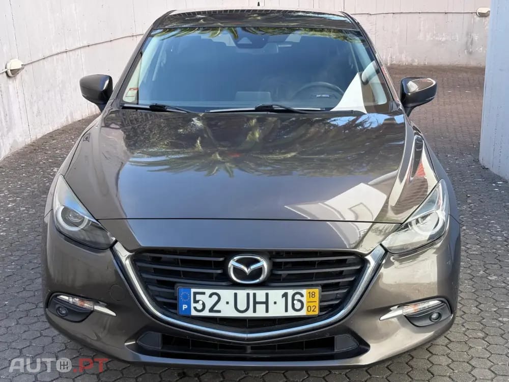 Mazda 3 1.5 Sky-G Evolve HS Navi