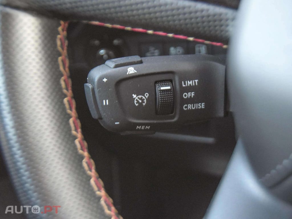 DS DS7 E-Tense Performance Line+