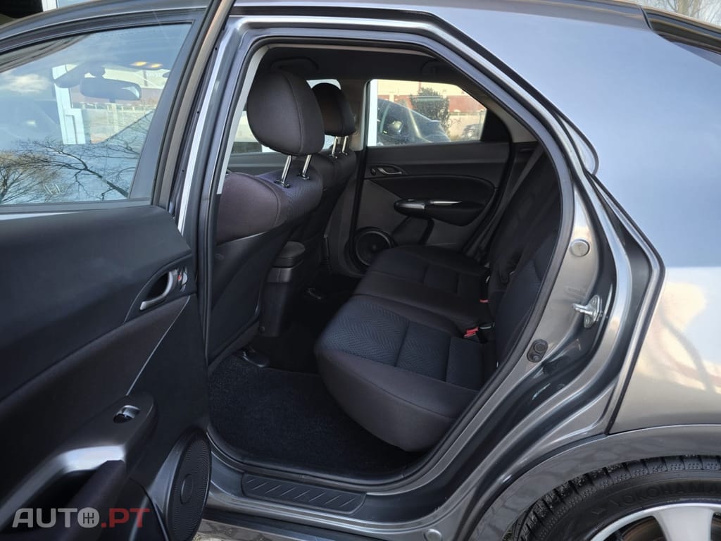 Honda Civic 1.4 i-VTEC Sport