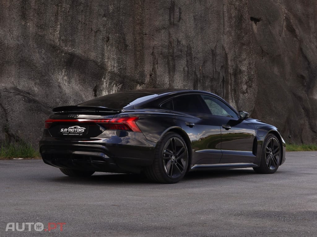Audi E-Tron GT quattro