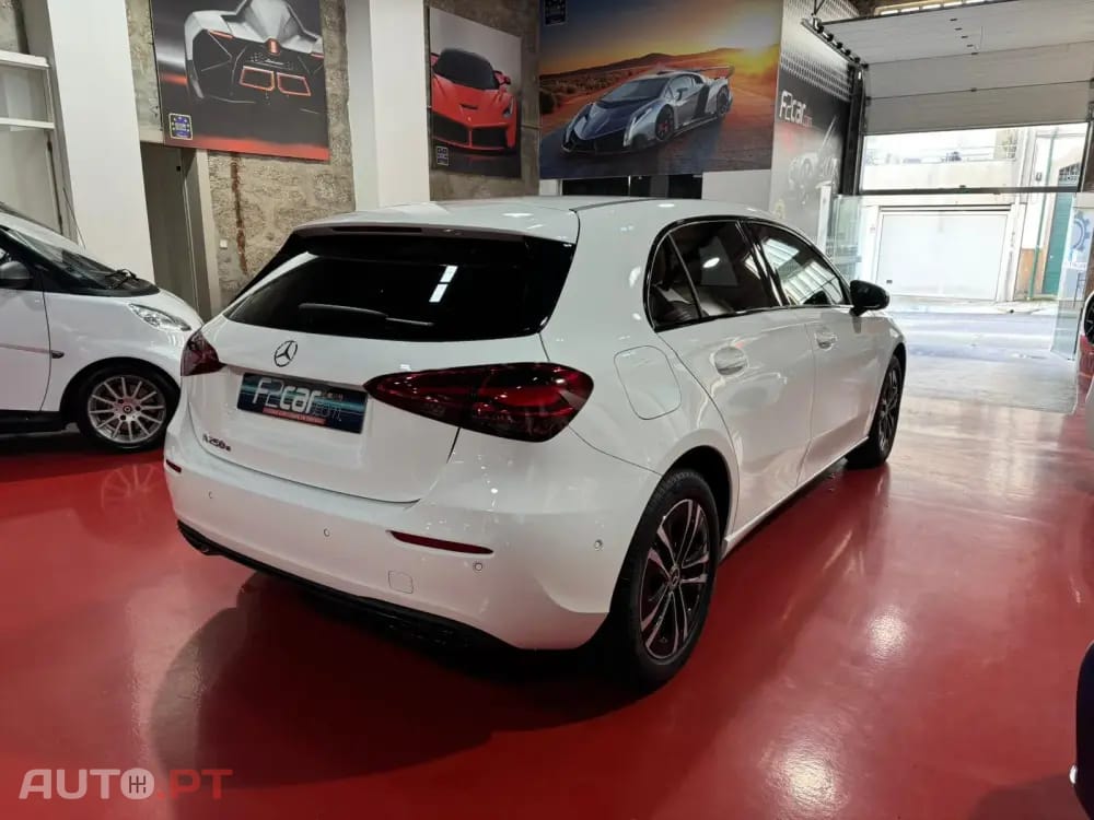 Mercedes-Benz A 250 e Progressive