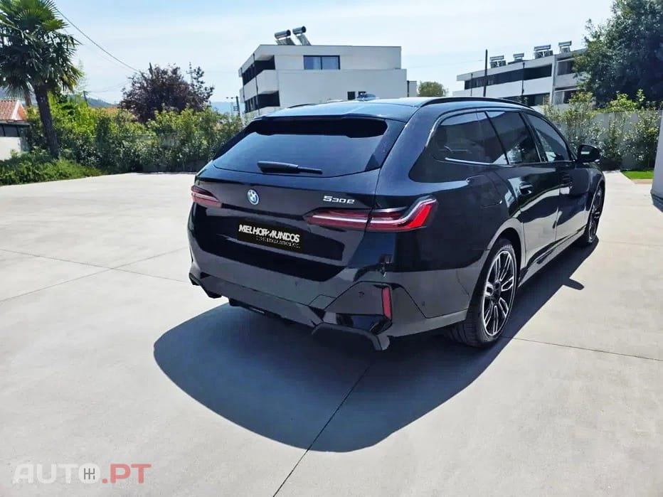 BMW 530 e Pack Desportivo M