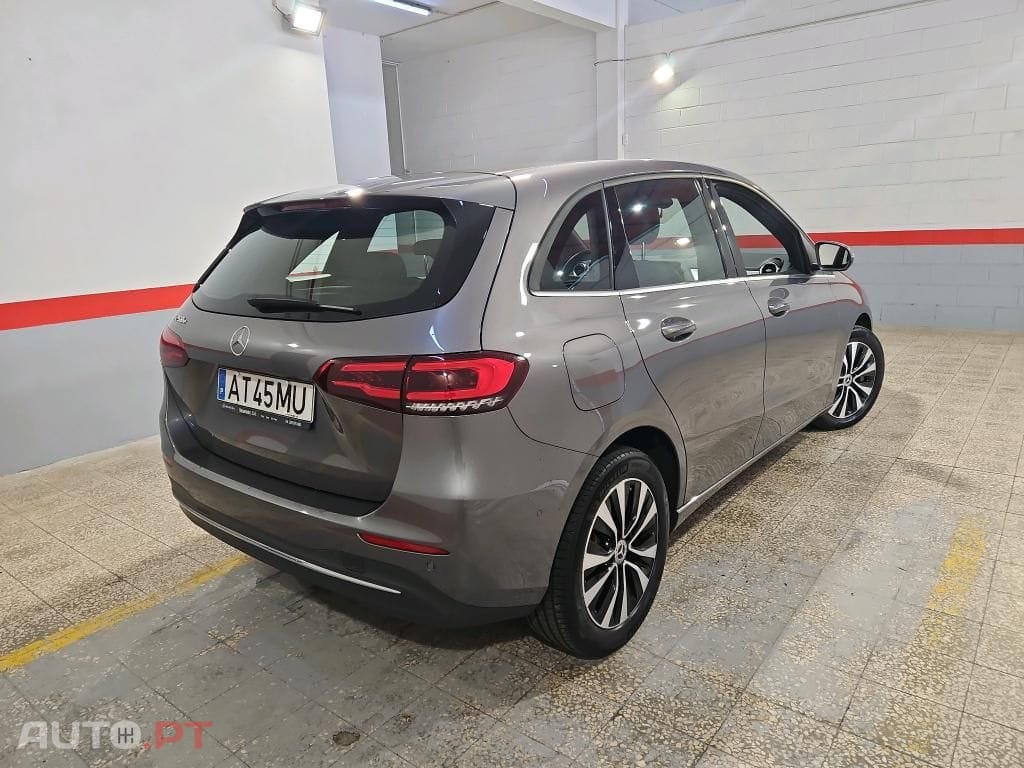 Mercedes-Benz B 250 e Style Plus