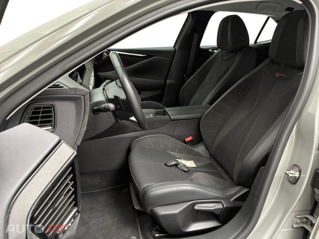 DS DS4 E-Tense Performance Line EAT8