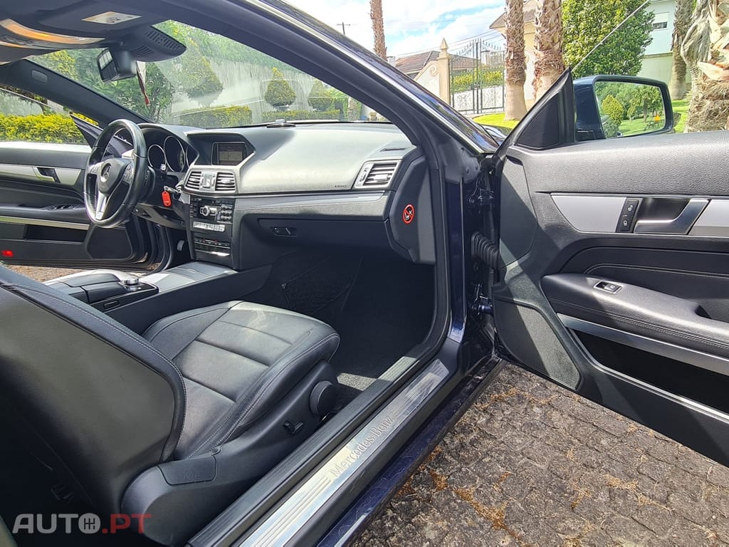 Mercedes-Benz E 220 CDi BlueEfficiency Auto
