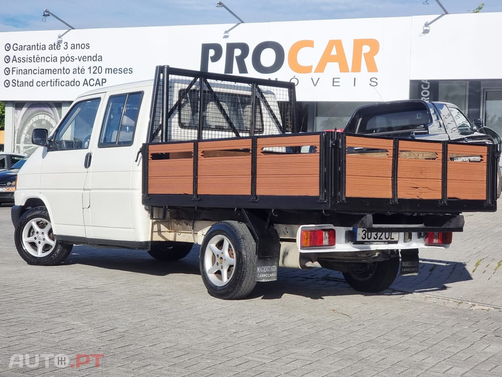 Volkswagen Transporter 2.4 D C. Dupla