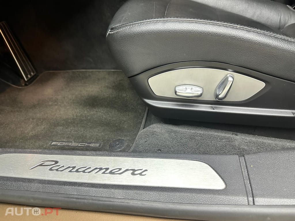 Porsche Panamera Platinum Edition