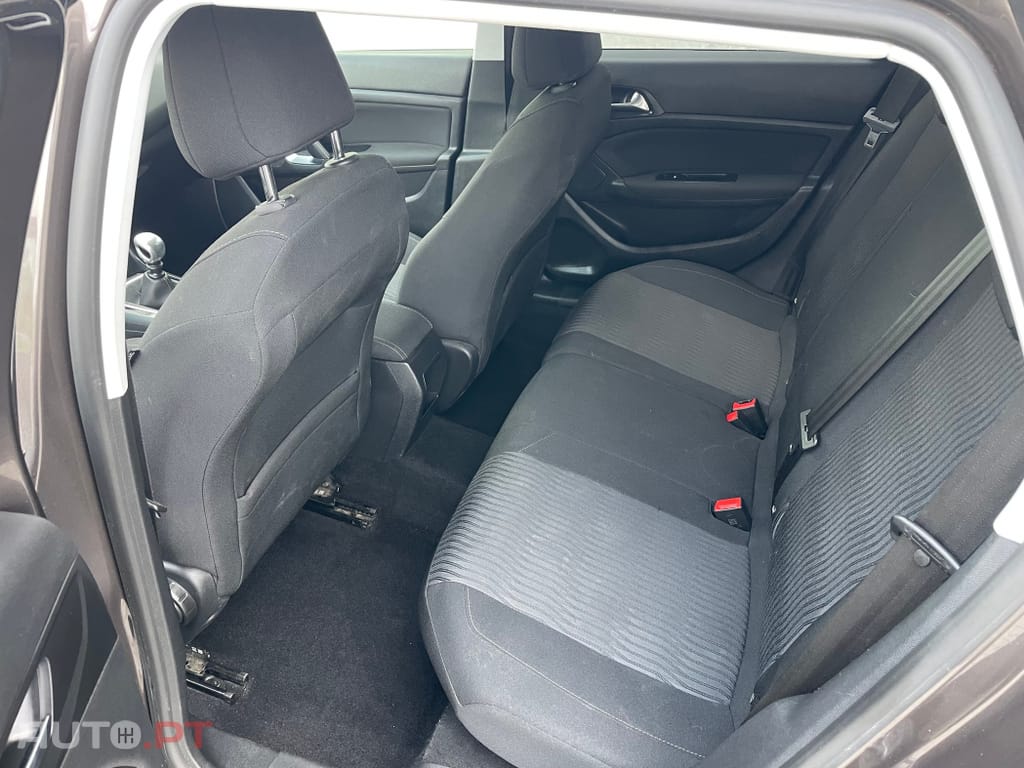 Peugeot 308 1.6 BlueHDi Style