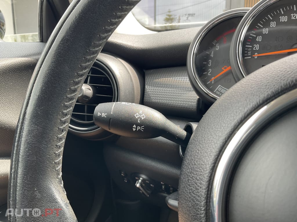 MINI Cooper Cooper D