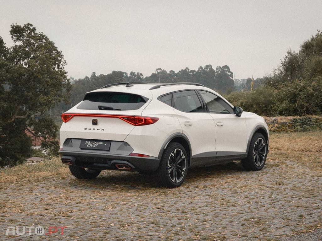 Cupra Formentor 1.4 Hybrid -Teto Panoramico e de abrir
