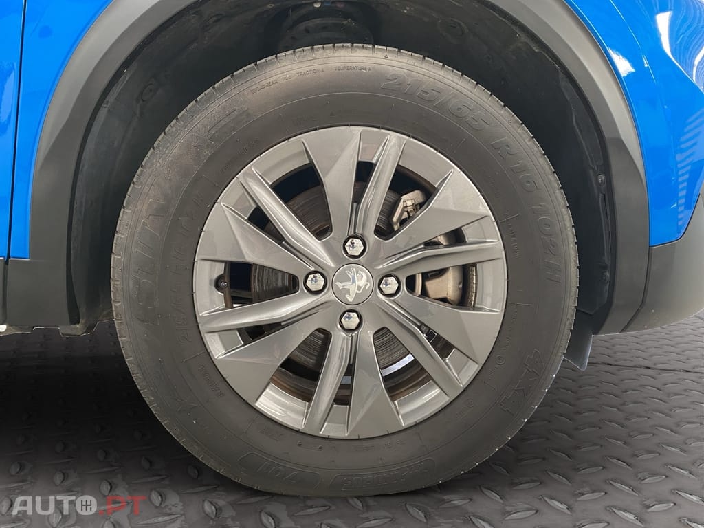 Peugeot E-2008 50 kWh Active Pack