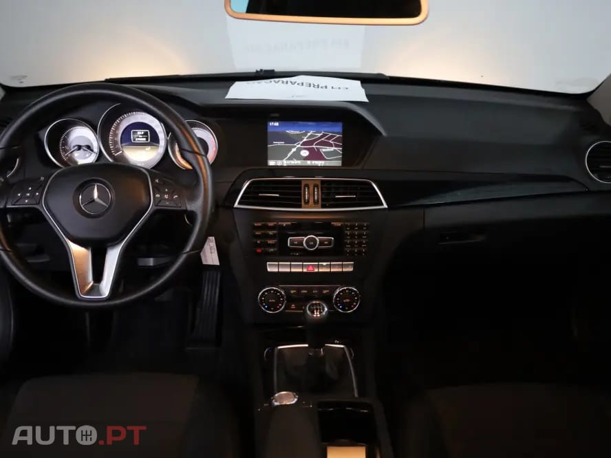 Mercedes-Benz C 220 CDI DPF (BlueEFFICIENCY)