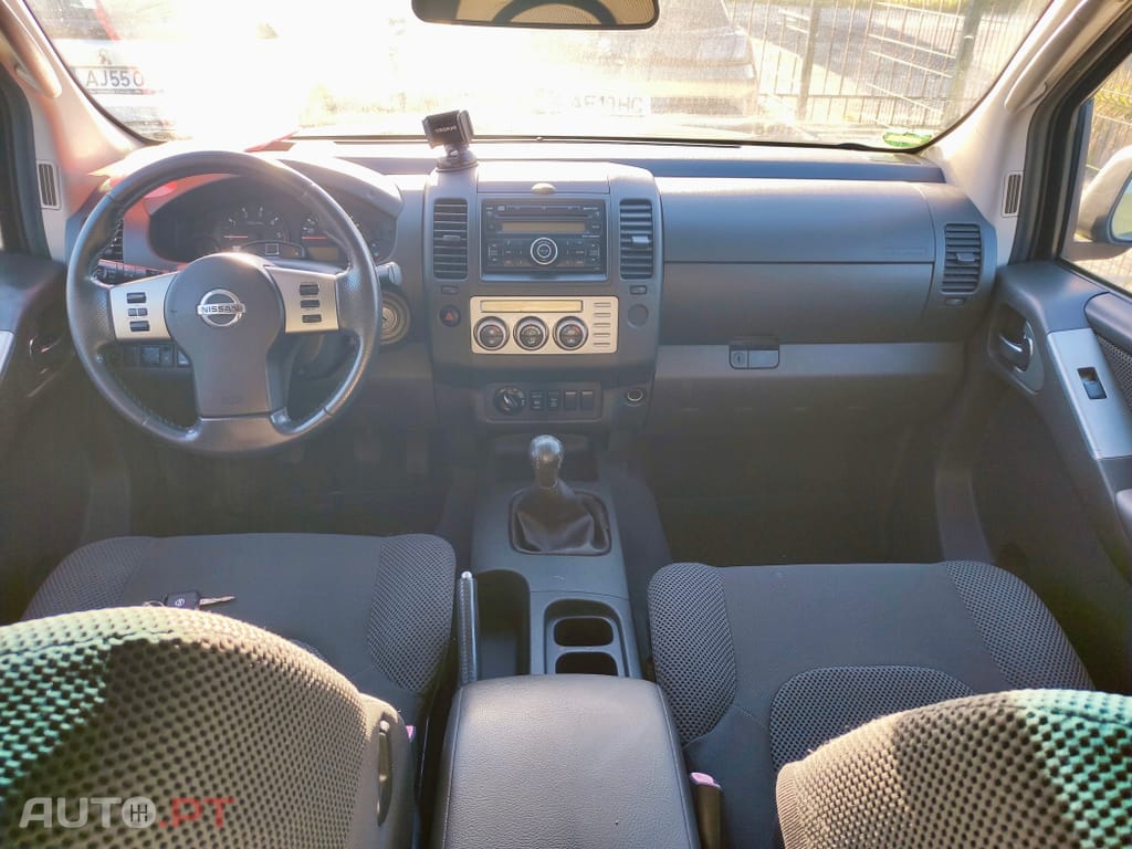 Nissan Navara 2.5 dCi CD LE Premium