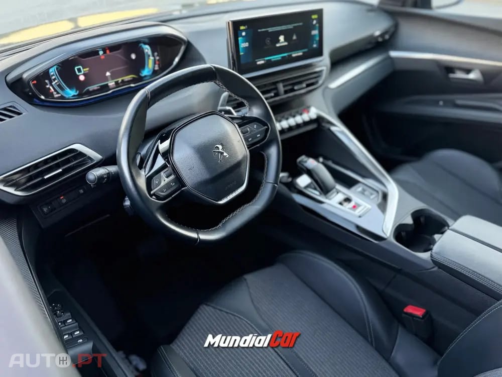 Peugeot 3008 1.6 Hybrid Allure e-EAT8