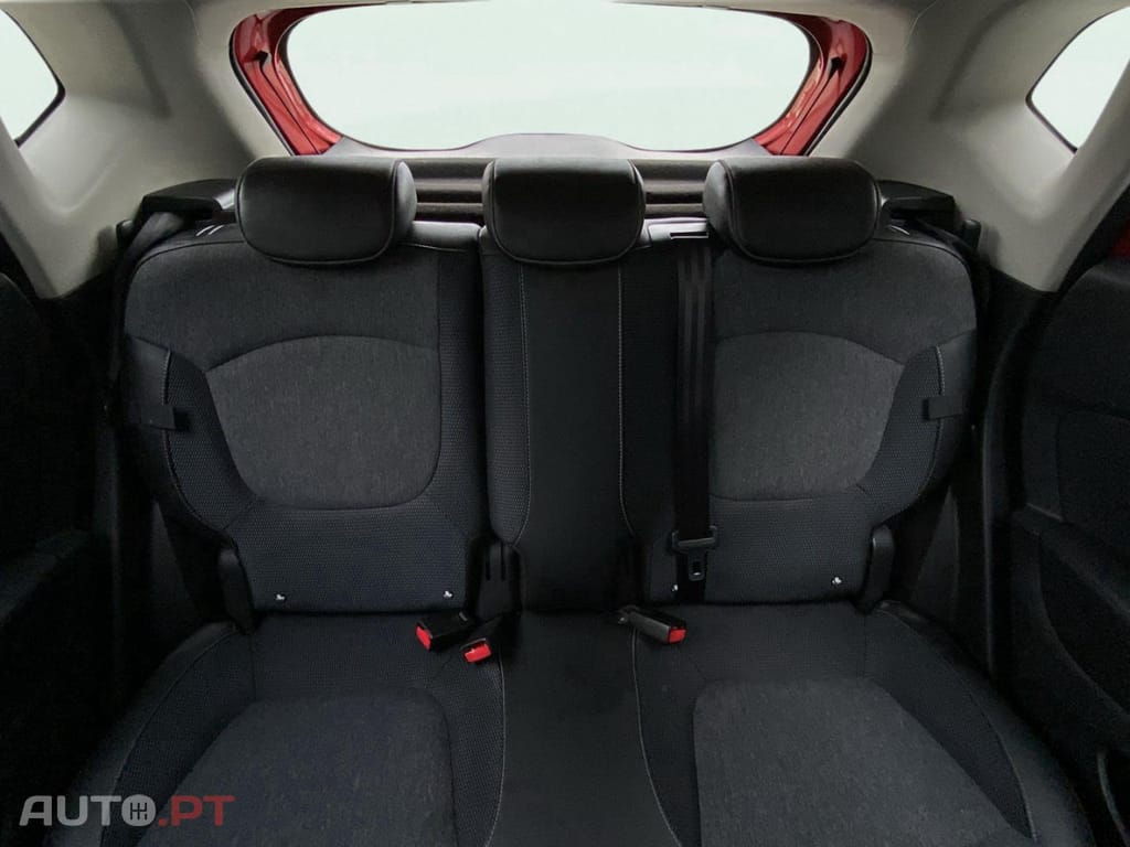 Renault Captur 1.2 TCe Exclusive EDC