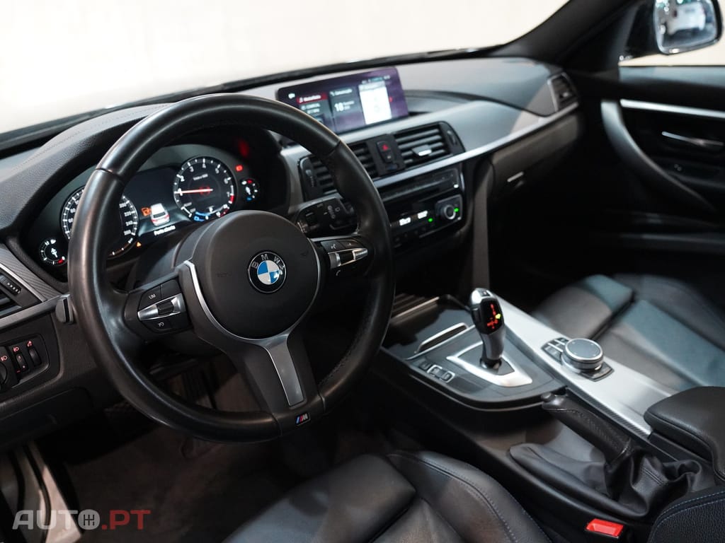 BMW 318 i Touring Pack M Auto