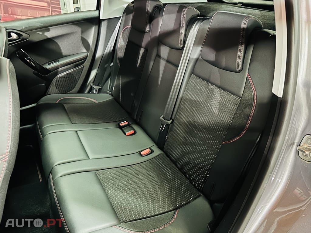 Peugeot 2008 1.2 PureTech GT Line EAT6