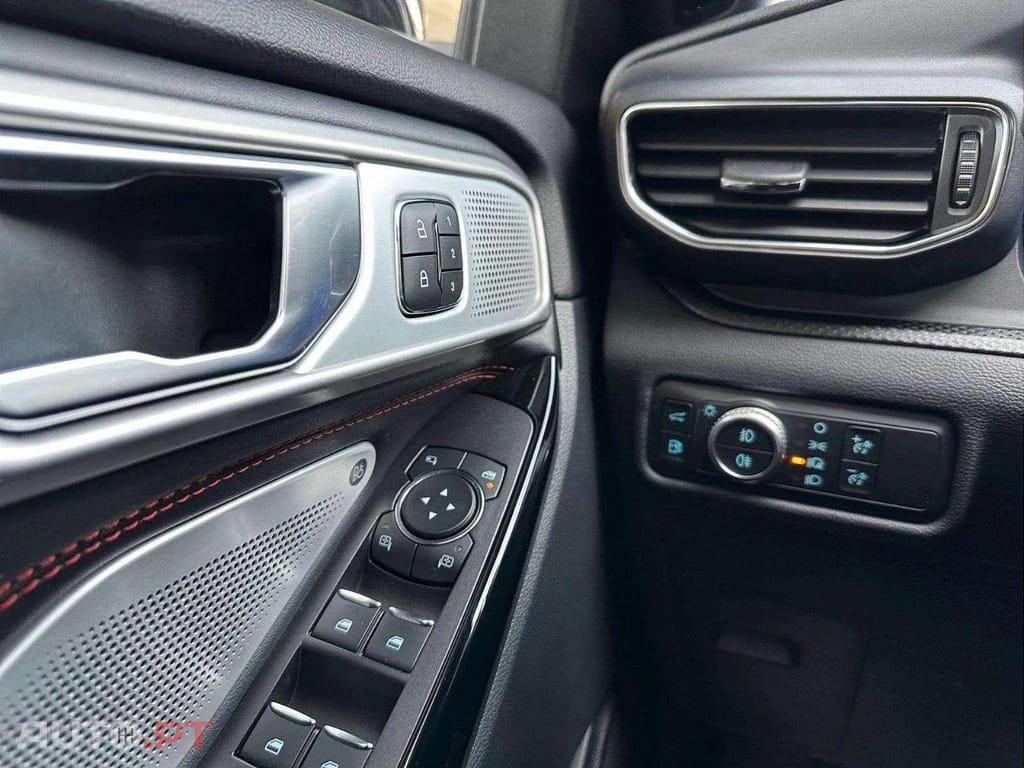 Ford Explorer ST-Line Plug-in-Hybrid 