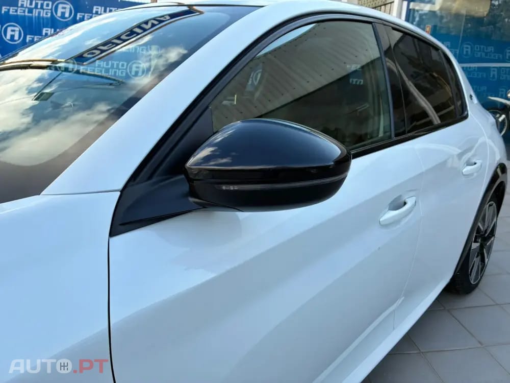 Peugeot E-208 50 kWh GT Line