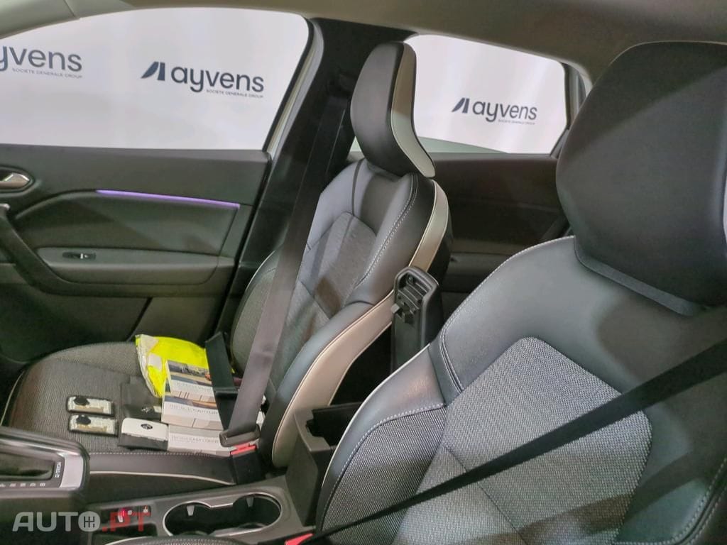 Renault Captur 1.6 E-Tech Plug-In Intens