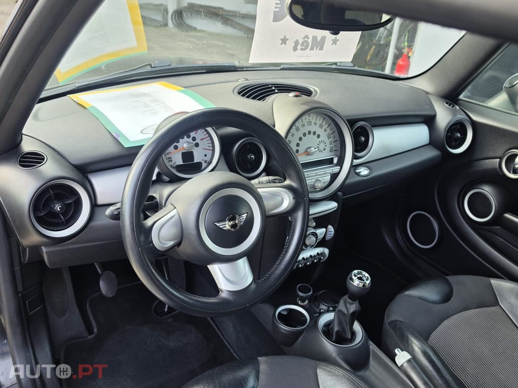 MINI Cooper D 110cv Cx 6 Nacional