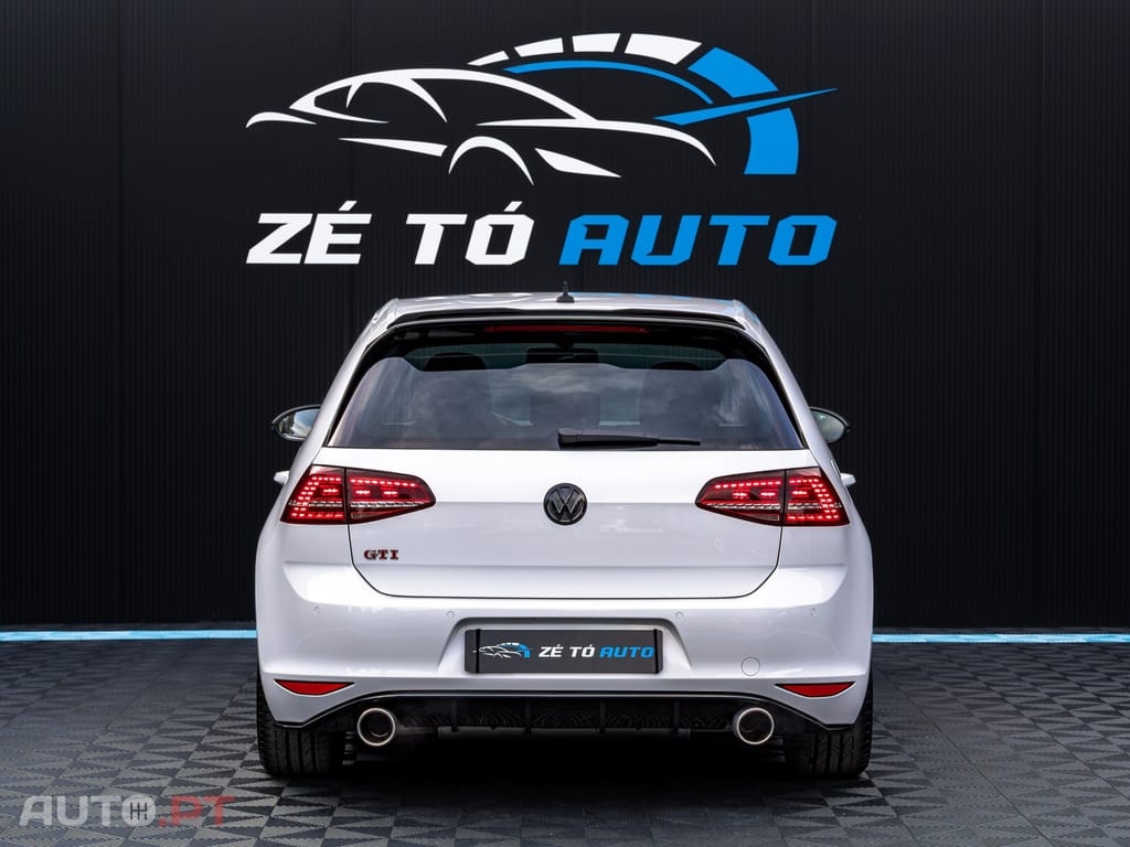 Volkswagen Golf 2.0 TSi GTi DSG Performance