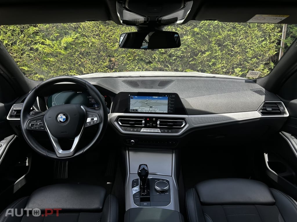 BMW 320 e Touring Line Luxury Auto