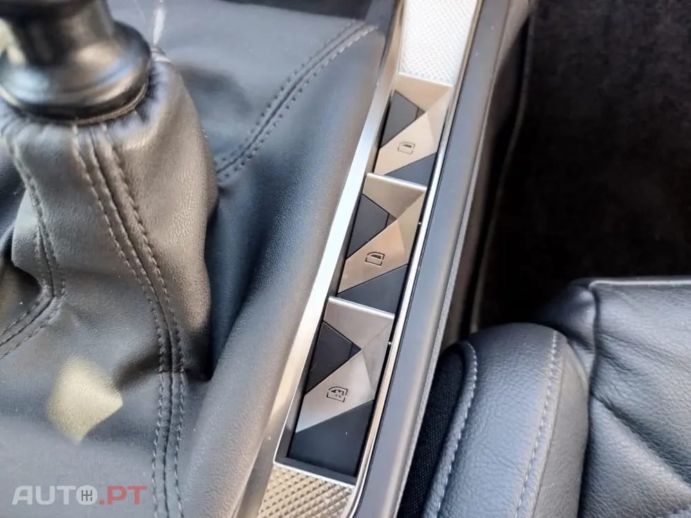 DS DS3 PureTech 100 PERFORMANCE LINE