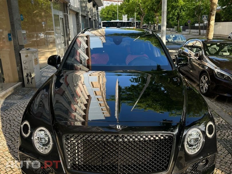 Bentley Bentayga V8