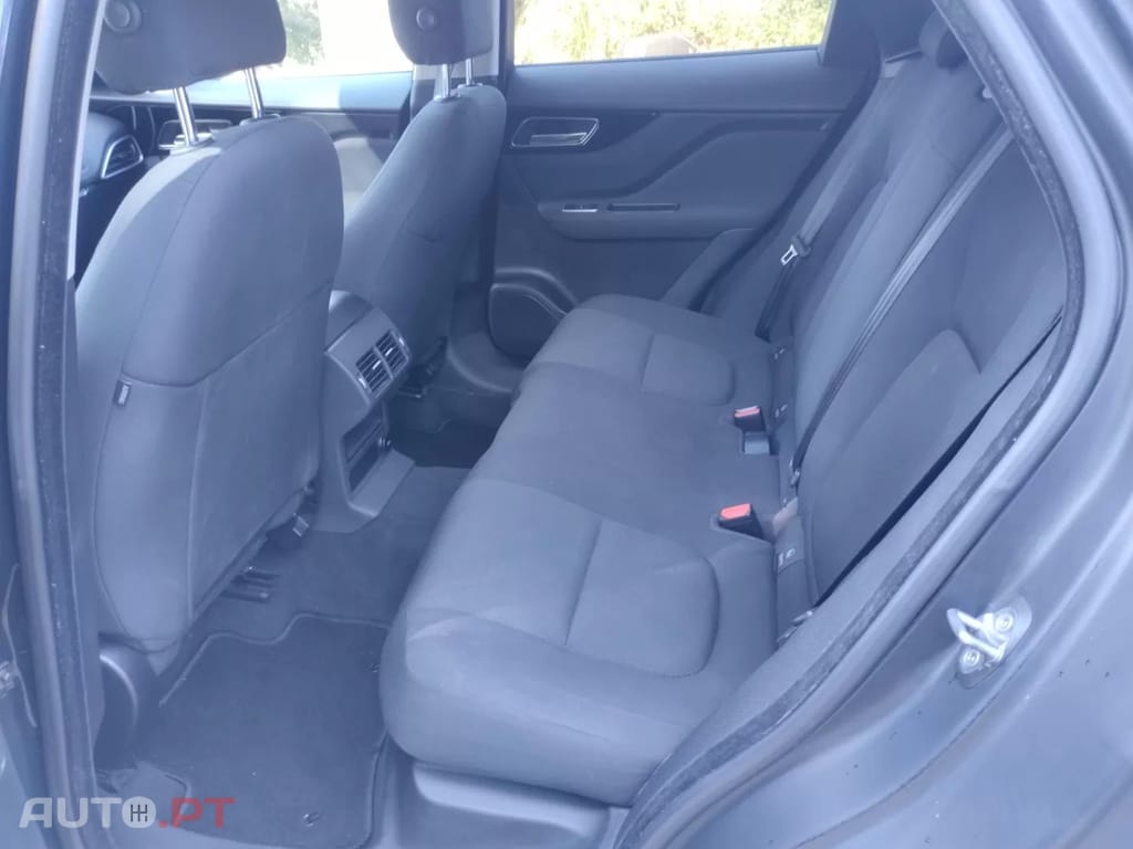 Jaguar F-Pace 2.0 i4D Prestige